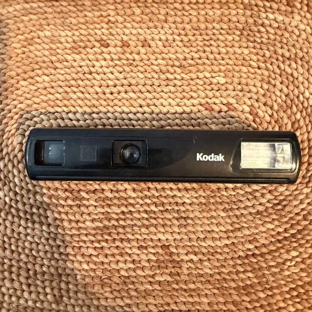 Kodak Star 110 Film Camera Vintage 1990s Black Pocket Point & Shoot Untested